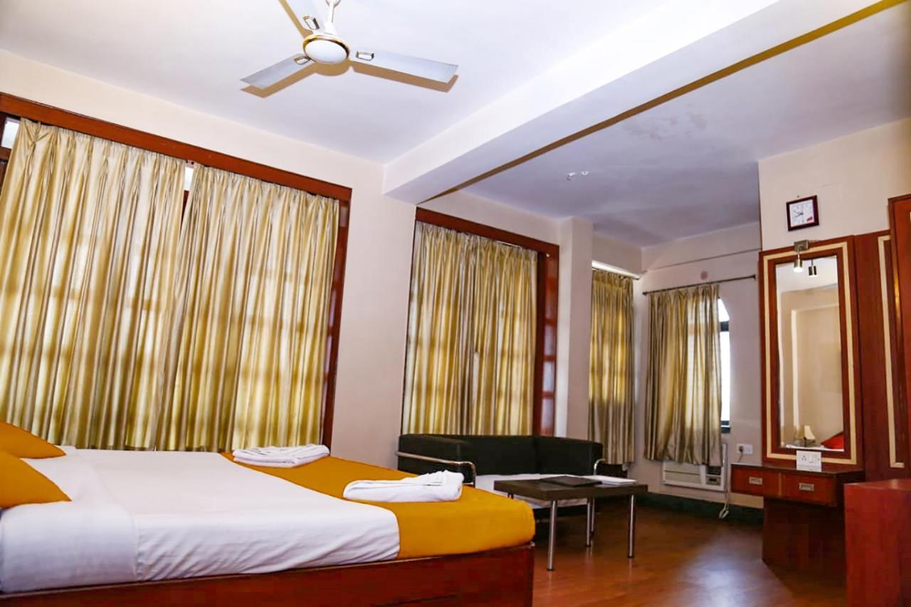 Fabhotel Shivangan Kolkata Airport - Fully Vaccinated Staff Exteriér fotografie